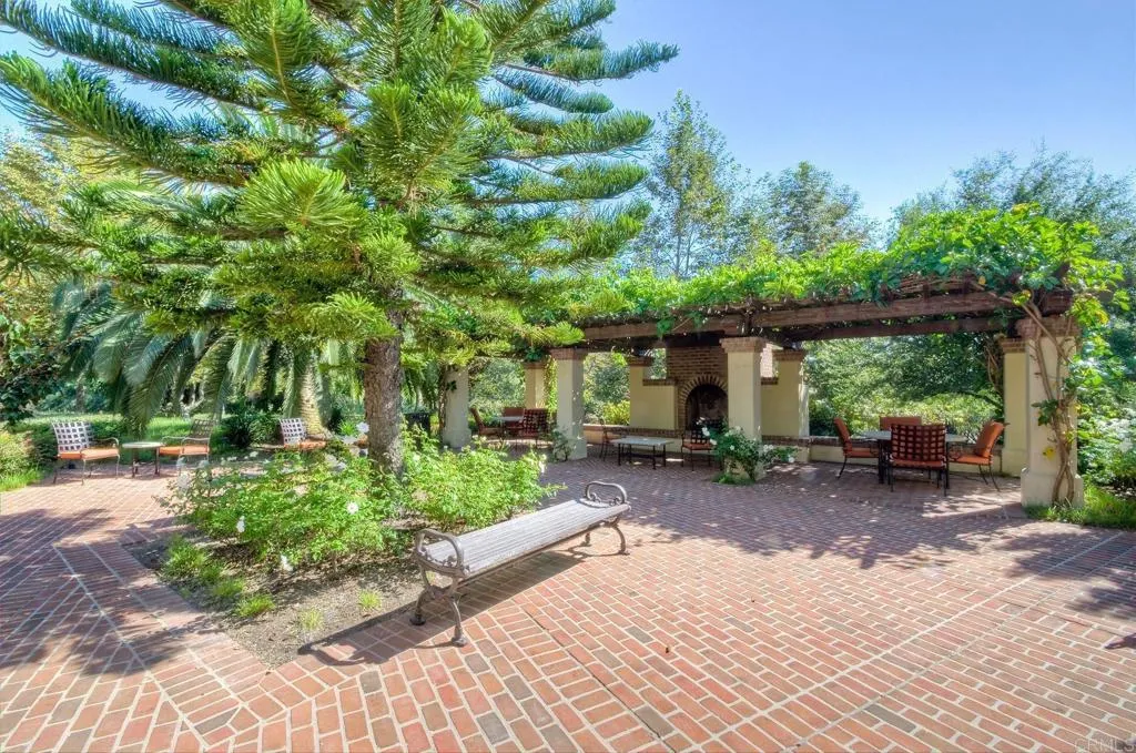 https://cdn.realtyfeed.com/cdn/127/306716177/c46c7ea3ed29d2f36ac84d568f4cac90.webp