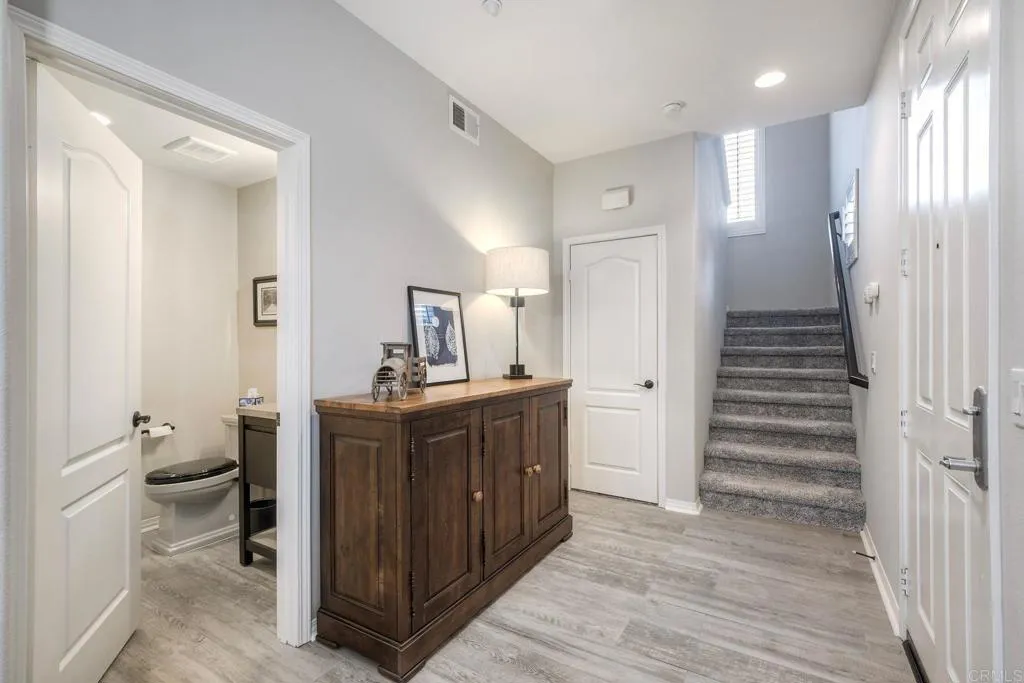 https://cdn.realtyfeed.com/cdn/127/306716177/ddd3c917145bc4821a1f3ac87d37c5aa.webp