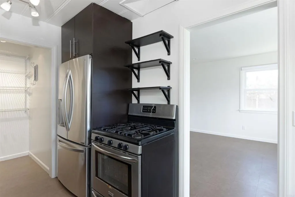 https://cdn.realtyfeed.com/cdn/127/306716196/98ac1f41b97c05d886a4ccbdd57a0f23.webp