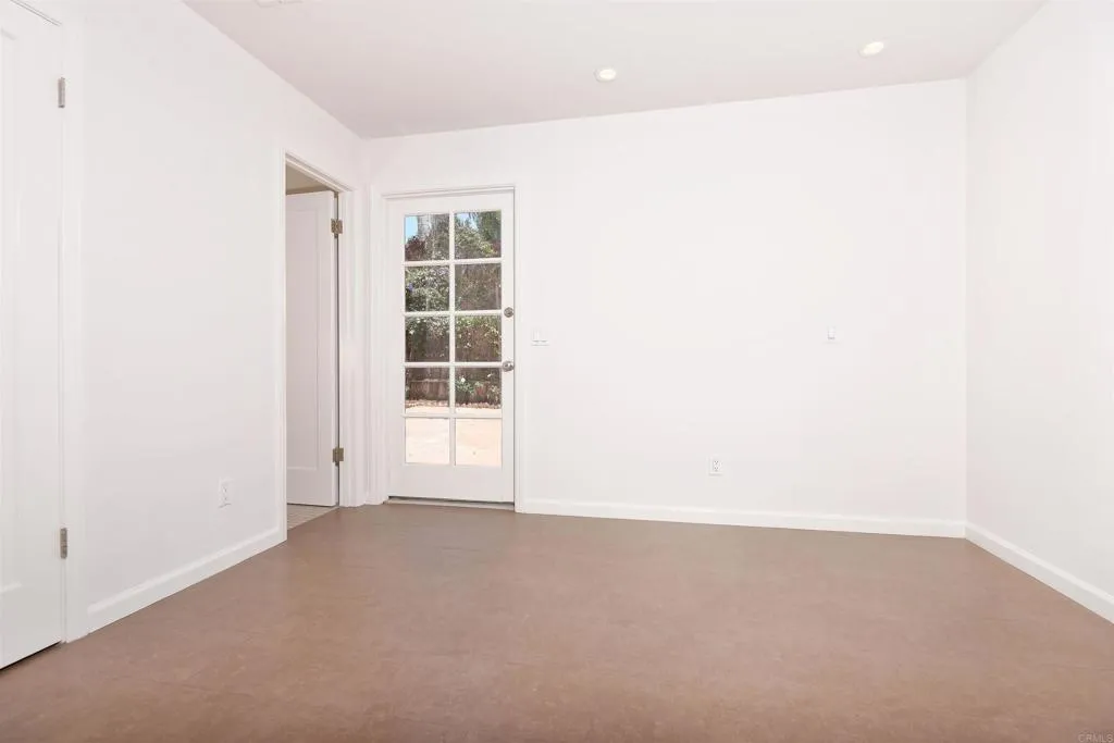 https://cdn.realtyfeed.com/cdn/127/306716196/bff6d5ea9fc3cd20b304f840ce6c145c.webp