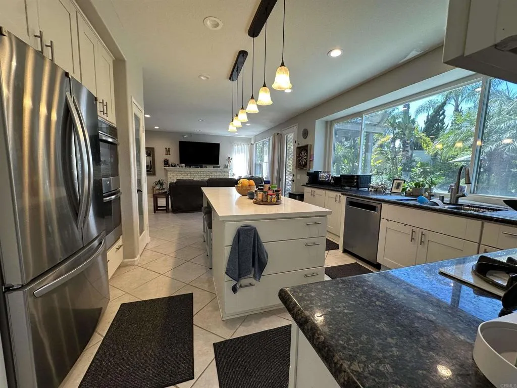 https://cdn.realtyfeed.com/cdn/127/306716273/33765d600e46d9c0a426e081aa8e20a9.webp