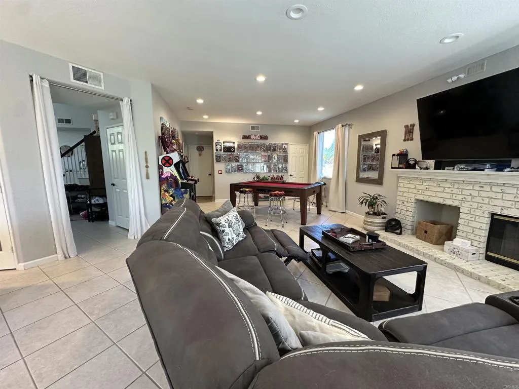 https://cdn.realtyfeed.com/cdn/127/306716273/3b4466f109012c57e75c3dabf2b0331a.webp