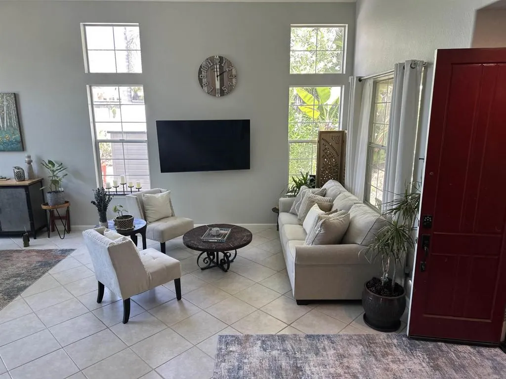 https://cdn.realtyfeed.com/cdn/127/306716273/9b4e680b2fa825f95d6bf0d014cc6f1a.webp