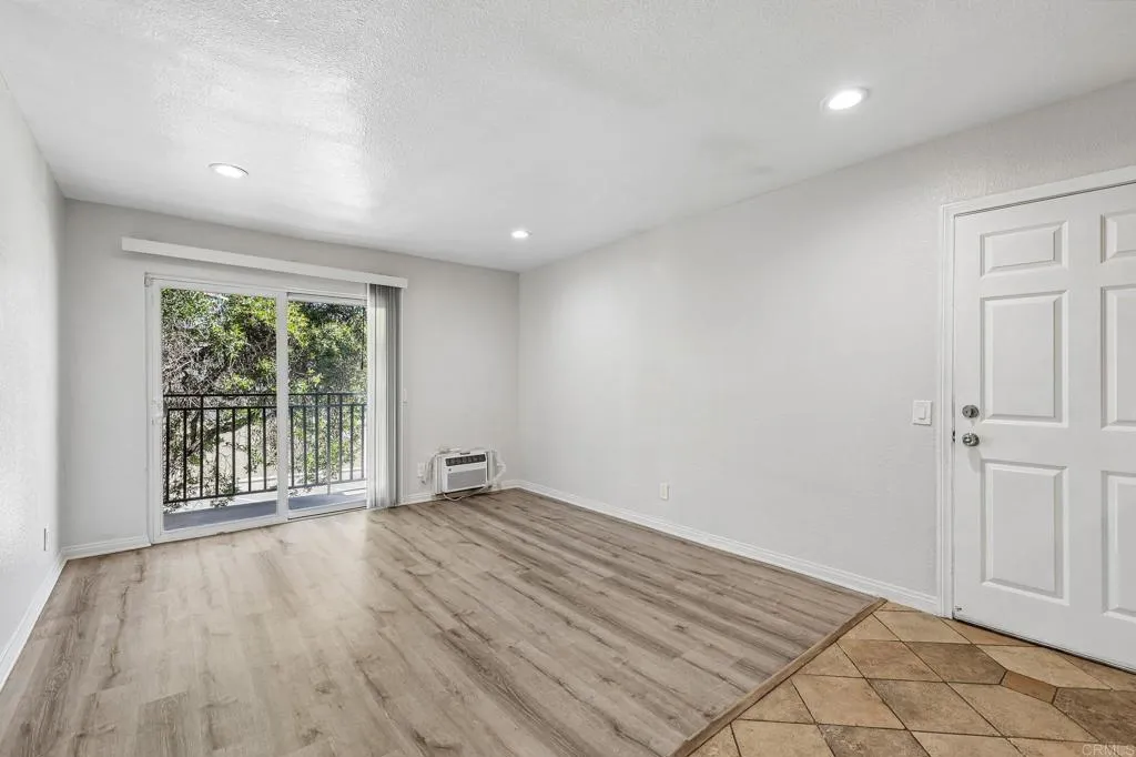 https://cdn.realtyfeed.com/cdn/127/306716307/89256d54ca417854e12122b17274804c.webp