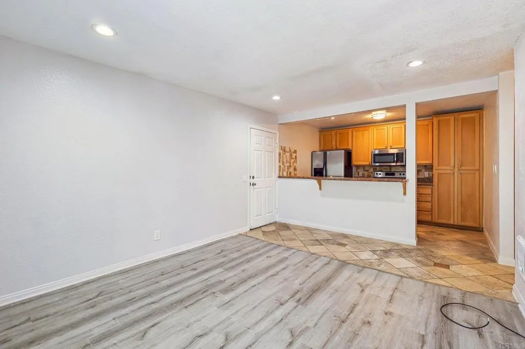 https://cdn.realtyfeed.com/cdn/127/306716307/aa3602fdc6521beed00ccbefac00cc8f.webp