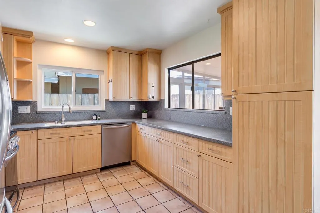 https://cdn.realtyfeed.com/cdn/127/306716327/1a28a10bce04868a5564ef22f704d9aa.webp