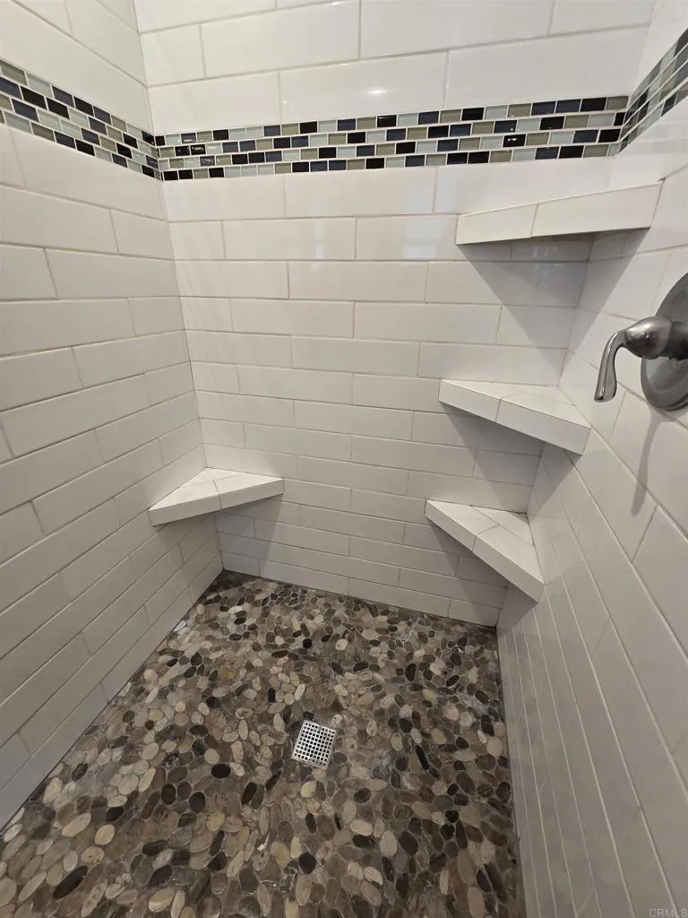 https://cdn.realtyfeed.com/cdn/127/306716327/36b902775cdbc5775baabb449e9f8987.webp