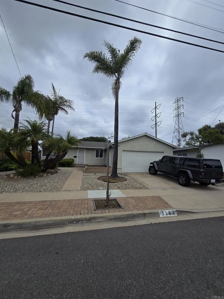 https://cdn.realtyfeed.com/cdn/127/306716327/c6d43535ca0a95f5257384b5d13e0769.webp