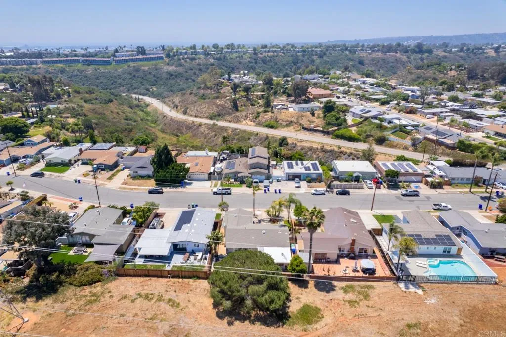 https://cdn.realtyfeed.com/cdn/127/306716327/e131f3c19f2f16d30de42091cf2eca8a.webp