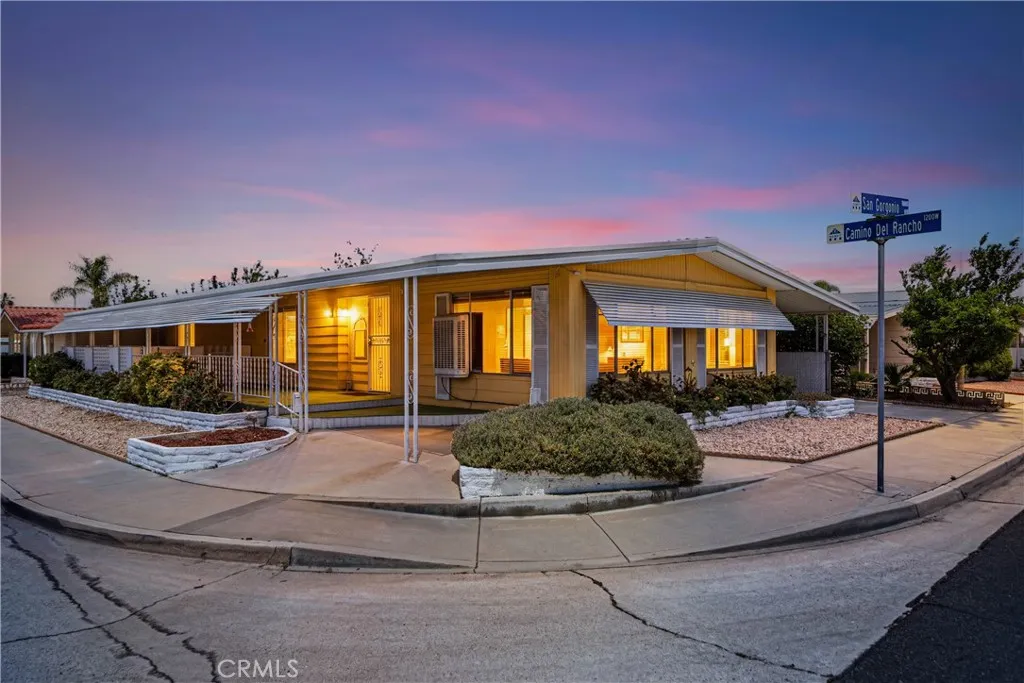 Hemet, CA 92543