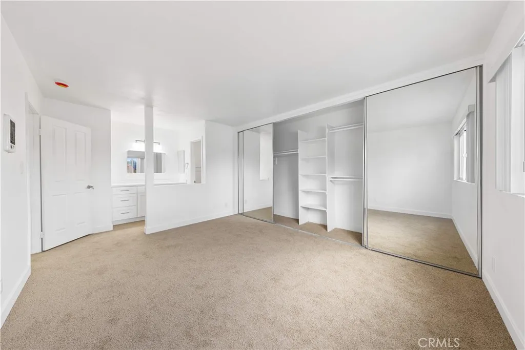 Photo #11: WS26099179 Listing: Photo #11