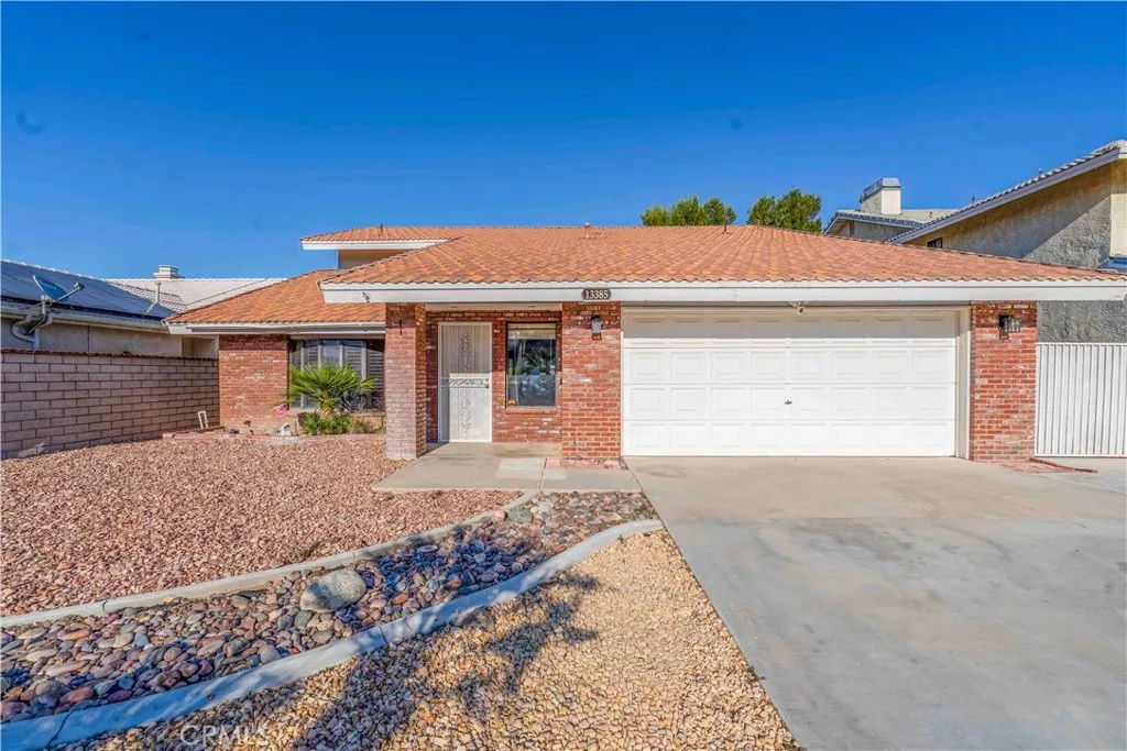 Victorville, CA 92395