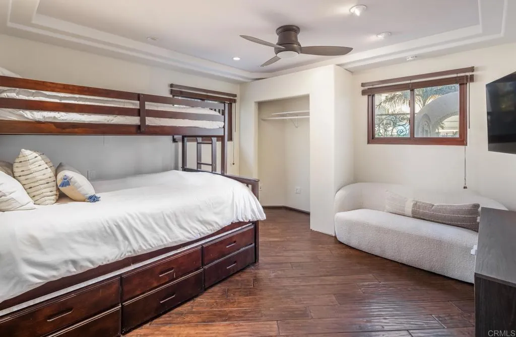 https://cdn.realtyfeed.com/cdn/127/306716416/00c1295fc6b6d68e4fb01f79137bcc22.webp
