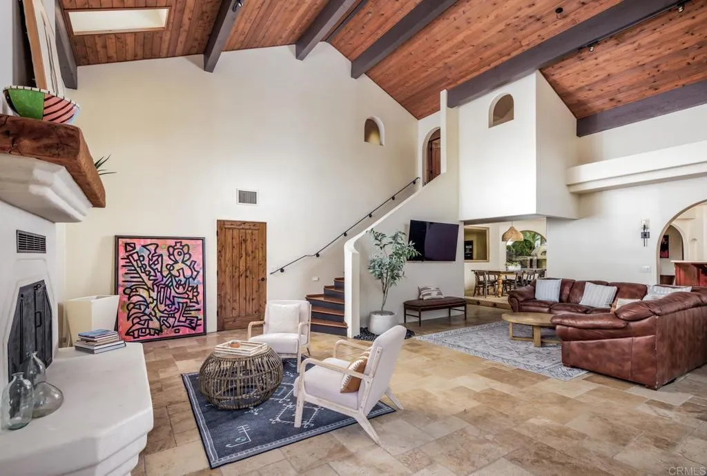 https://cdn.realtyfeed.com/cdn/127/306716416/0292f0fd2df9999b8a4ddfaeaf611bb7.webp