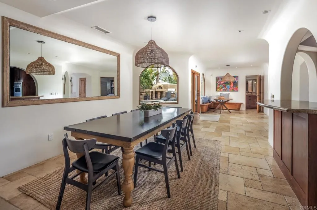 https://cdn.realtyfeed.com/cdn/127/306716416/5c4c68f16a3e144a5a5a0e7308e53c3f.webp