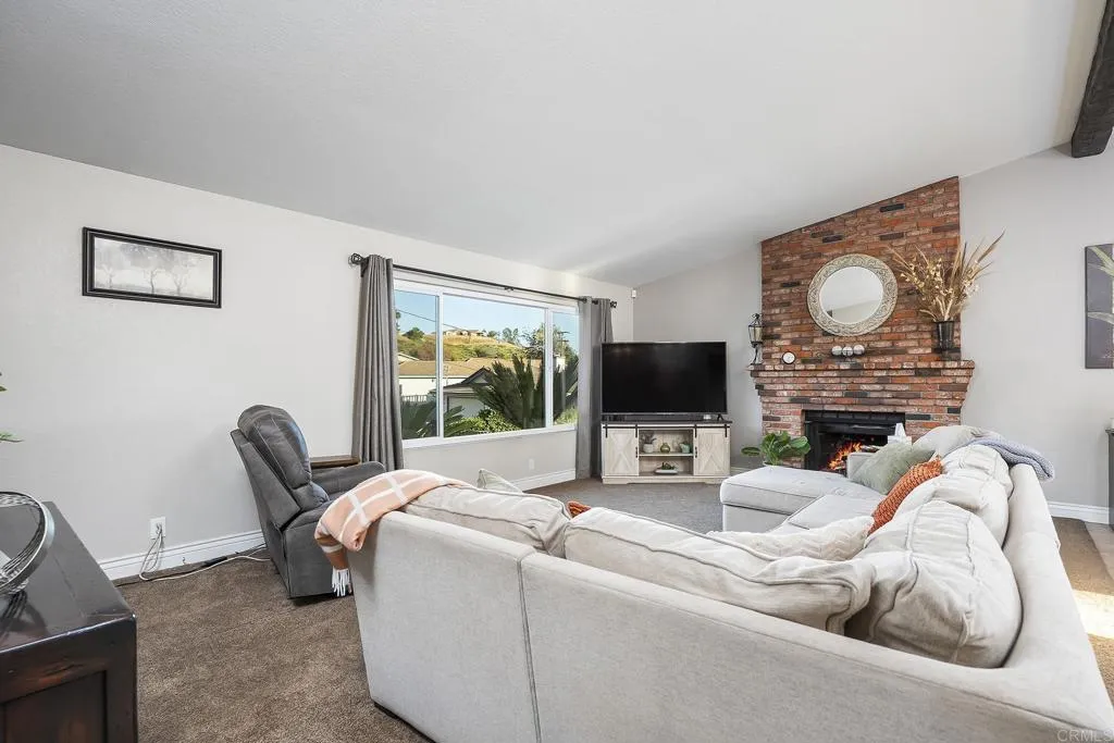https://cdn.realtyfeed.com/cdn/127/306716426/1c57817708aae2eb931eeaa454595b16.webp