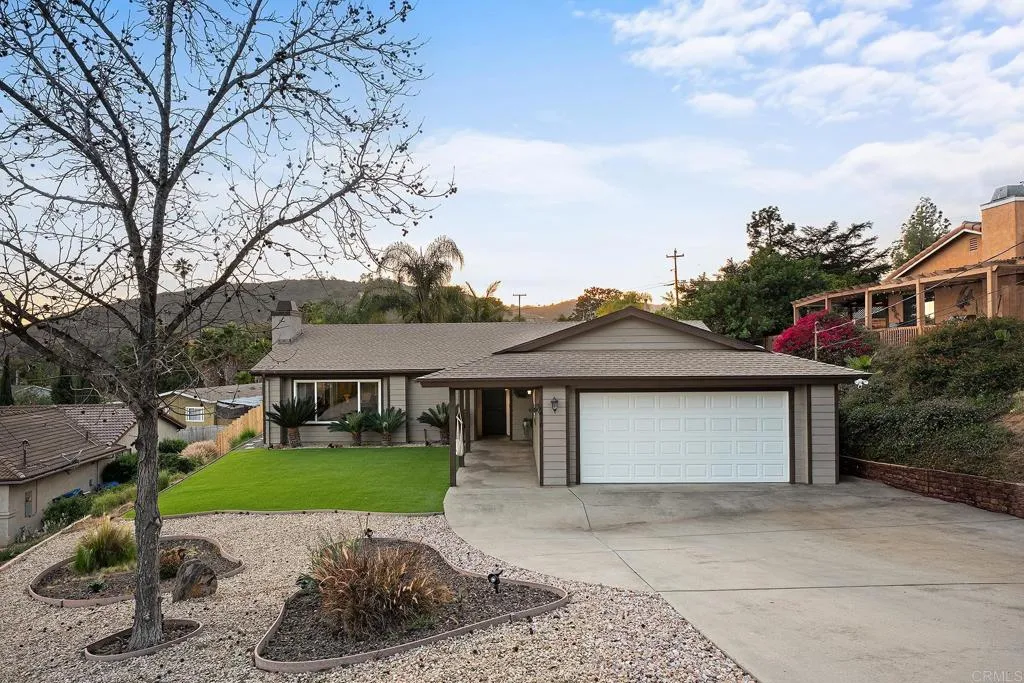 https://cdn.realtyfeed.com/cdn/127/306716426/1d67c9bf7c08647f31f881c05c2466a2.webp