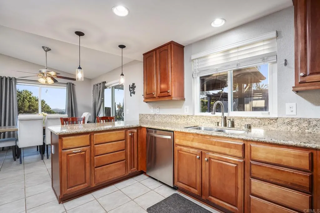 https://cdn.realtyfeed.com/cdn/127/306716426/4e1cb66c0eb31c0dd9882faa5c0729c0.webp