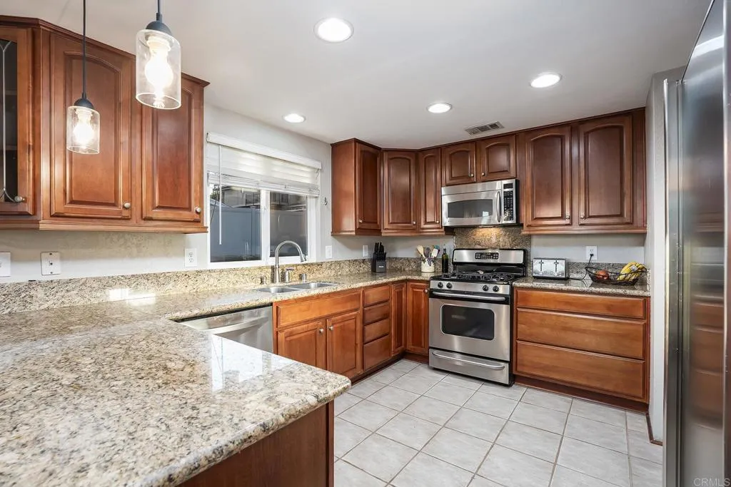 https://cdn.realtyfeed.com/cdn/127/306716426/5afbd9e087efd02752cc861c88ece0a0.webp