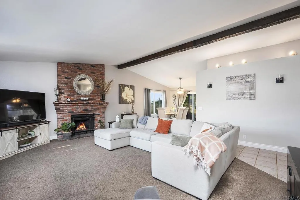 https://cdn.realtyfeed.com/cdn/127/306716426/6c9fbe324e20389fd21b835d6c52eb46.webp
