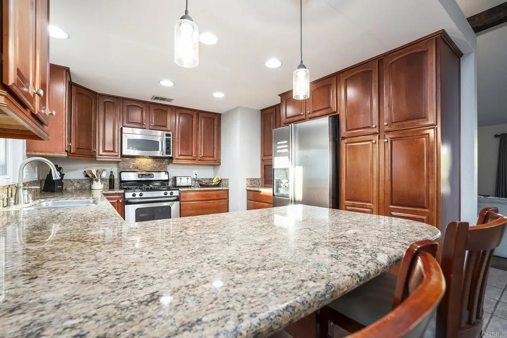 https://cdn.realtyfeed.com/cdn/127/306716426/c1462b4578a31f142add3f6eb366e62b.webp