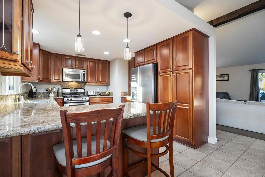 https://cdn.realtyfeed.com/cdn/127/306716426/d5ac5d75cfe8269c372e22dfab719926.webp