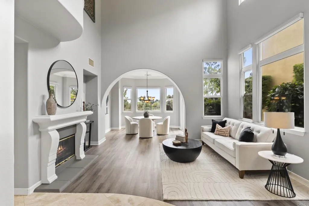 https://cdn.realtyfeed.com/cdn/127/306716433/1889679626a9b06e01594cbd4ee674ef.webp