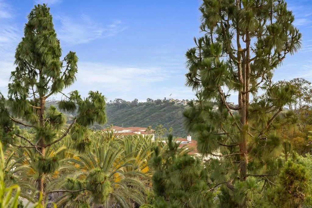 https://cdn.realtyfeed.com/cdn/127/306716433/4d196cfdd5ab9e8599e6a1c71c2a78aa.webp