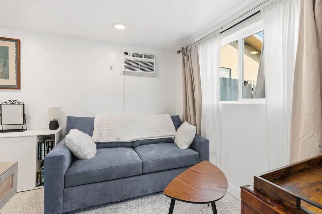 https://cdn.realtyfeed.com/cdn/127/306716452/e0d63356c284caed231d19e386df2cdb.webp