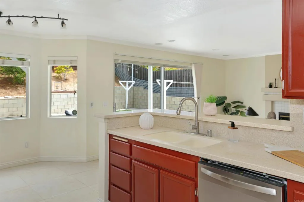 https://cdn.realtyfeed.com/cdn/127/306716461/19a13458d2f677676bb5e1f266c018f2.webp