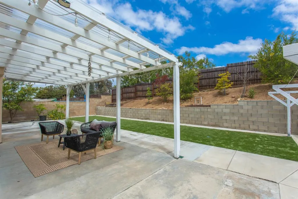 https://cdn.realtyfeed.com/cdn/127/306716461/1f2f148881dc77ca94dbb09db82279bc.webp