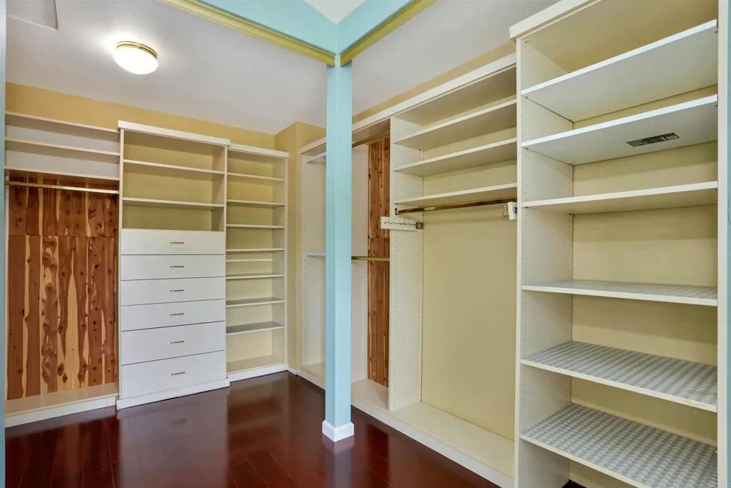 https://cdn.realtyfeed.com/cdn/127/306716461/d786f4f49270d1cd49fa72f0d6be8291.webp