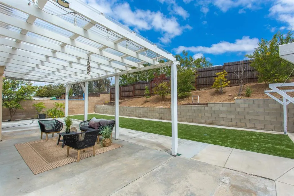 https://cdn.realtyfeed.com/cdn/127/306716461/e291a83e2fc33b9916e13b6096863fa7.webp
