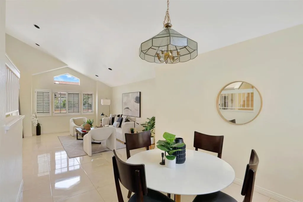 https://cdn.realtyfeed.com/cdn/127/306716461/fbc078dc254873722b8a8f3480dd9ced.webp