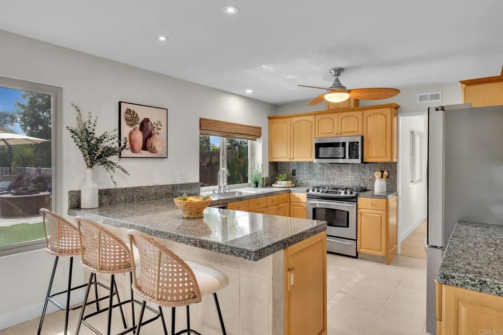 https://cdn.realtyfeed.com/cdn/127/306716498/8f50b5d88cfc1faf8015fd13647fdd0e.webp