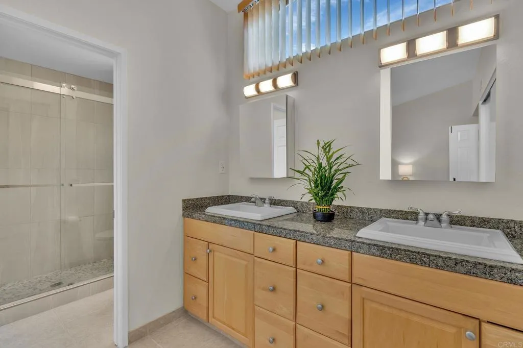 https://cdn.realtyfeed.com/cdn/127/306716498/ac3c55e3b09387e52620a6b7f02a62cf.webp