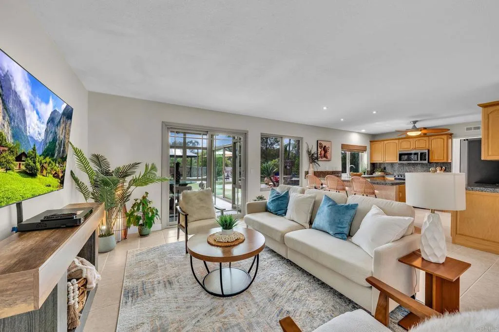 https://cdn.realtyfeed.com/cdn/127/306716498/f9fa7ae8cd871aac78325890be687839.webp