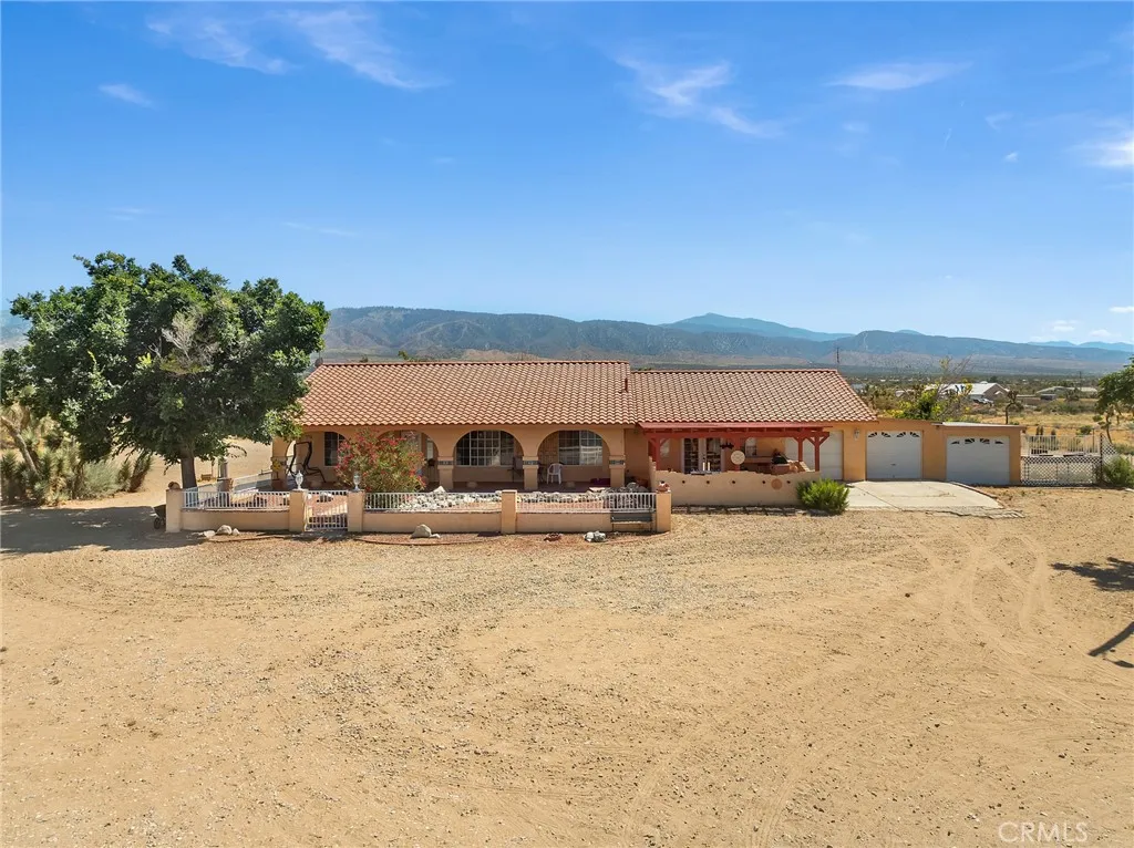 Pinon Hills, CA 92372