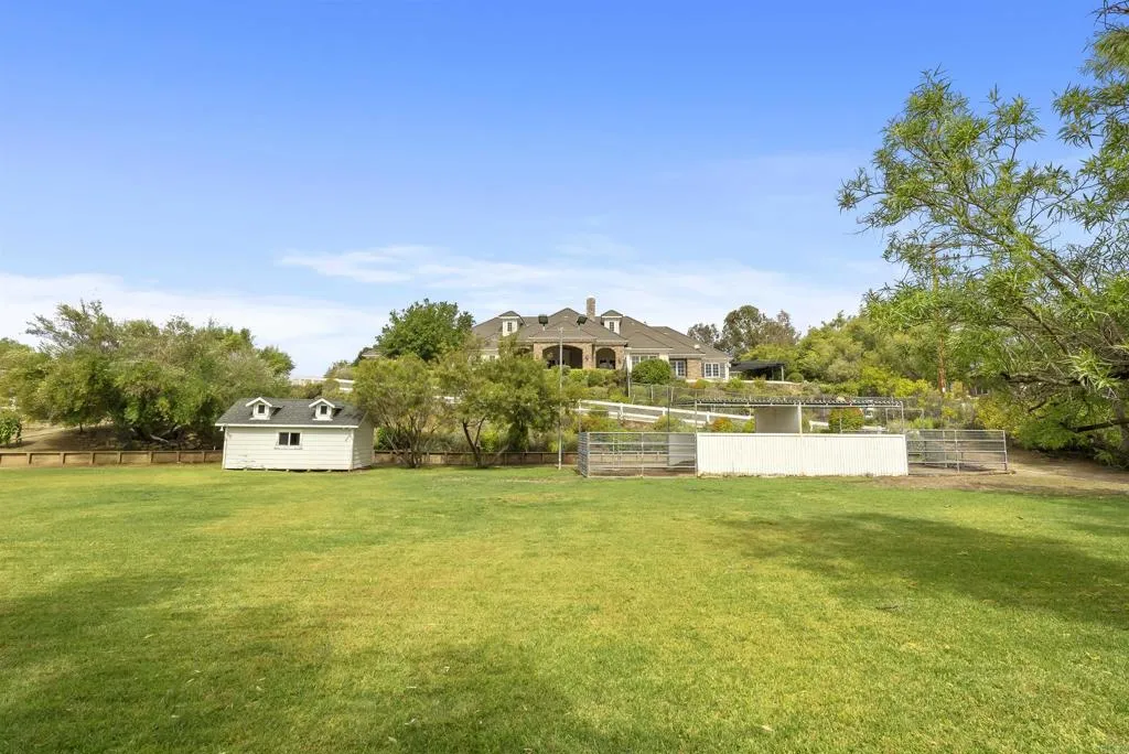 https://cdn.realtyfeed.com/cdn/127/306716600/e3b6b1ecf0712395624622d90fde89eb.webp
