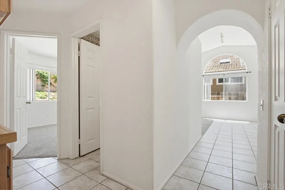https://cdn.realtyfeed.com/cdn/127/306716604/15843390cba5ae5e1e17b29b9997c634.webp