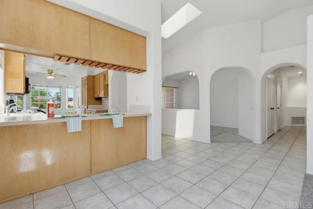 https://cdn.realtyfeed.com/cdn/127/306716604/9d83b567e00937bf28eb3b31d566c6f1.webp