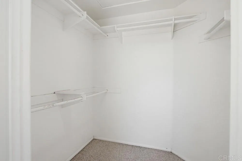 https://cdn.realtyfeed.com/cdn/127/306716604/b6d3d857e7a2f21674fd9e027f943f92.webp