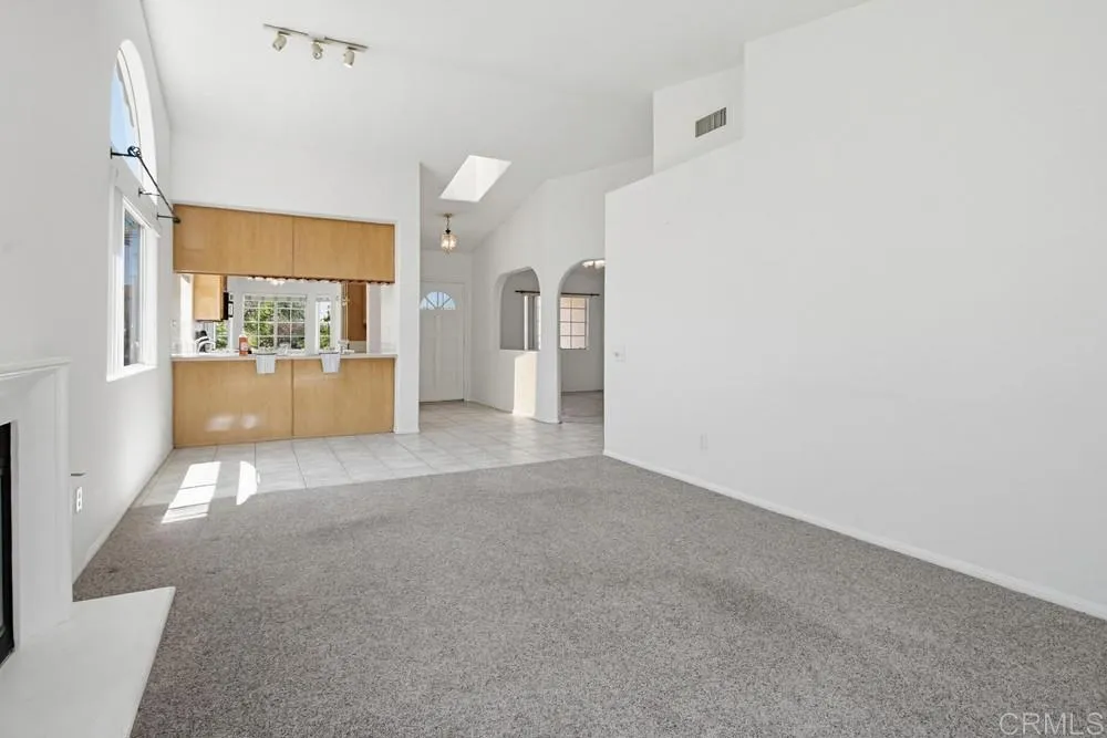 https://cdn.realtyfeed.com/cdn/127/306716604/e975222796f25c354daff24a9403705a.webp