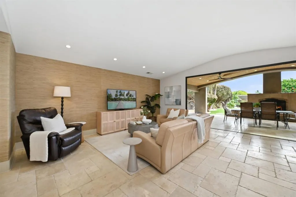 https://cdn.realtyfeed.com/cdn/127/306716615/39c1e75f4c47c31aca13d6e3d6ddbb96.webp