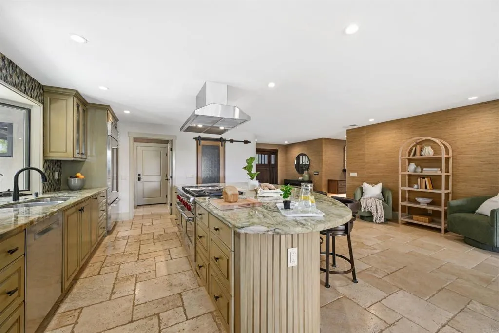 https://cdn.realtyfeed.com/cdn/127/306716615/e95f9b00eb7cd9545a0ed8bb71b2a3f1.webp