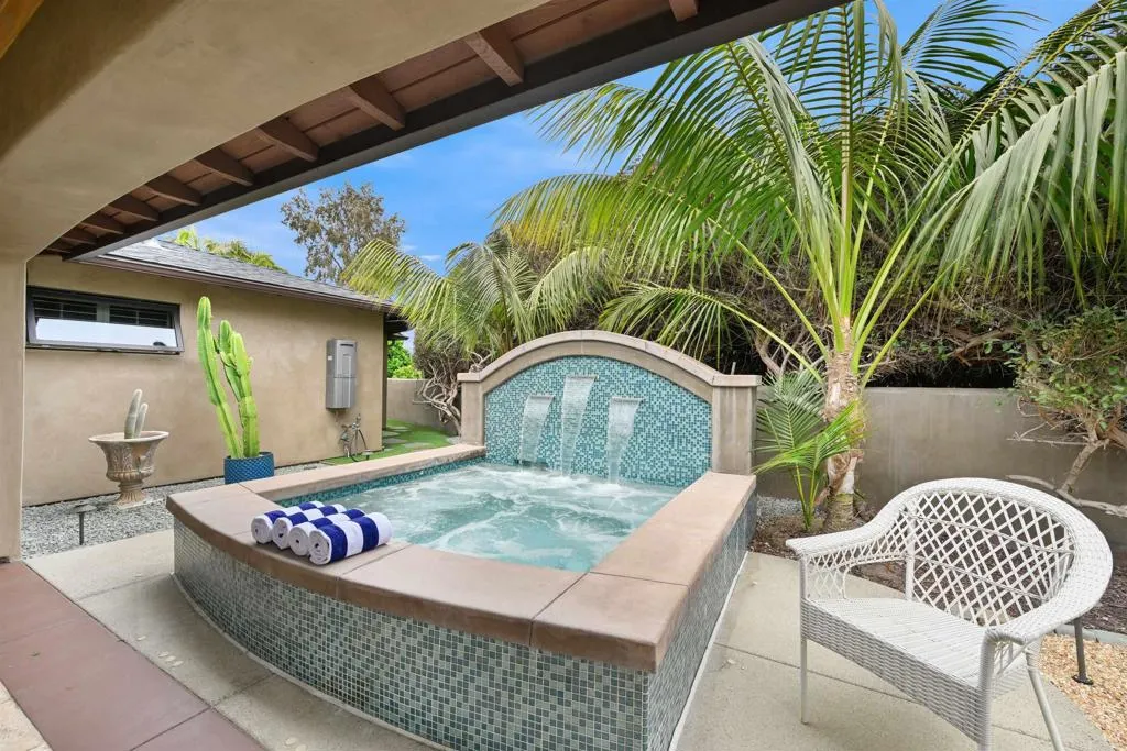 https://cdn.realtyfeed.com/cdn/127/306716615/f0776bdcb315de47f39b9148fd973c94.webp