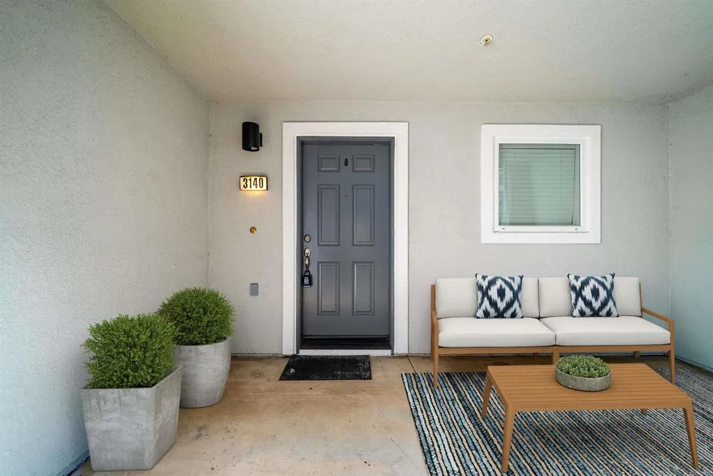 https://cdn.realtyfeed.com/cdn/127/306716616/4c7f88a4f3ebda6bcf420b579ac83a1c.webp