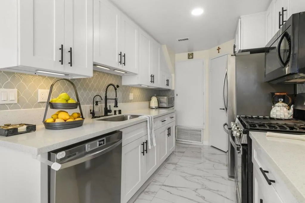 Photo #9: PTP2603624 Listing: Photo #9