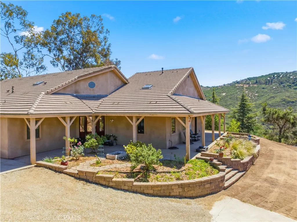 https://cdn.realtyfeed.com/cdn/127/306716650/123b49f5c65884a2af7c55518f2cb53c.webp