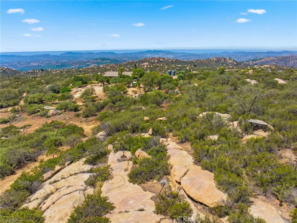 https://cdn.realtyfeed.com/cdn/127/306716650/228bc54a4ec3666feb2c5bd923f89fc0.webp